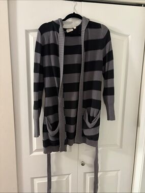 Roxy Striped Hooded Open-Front Cardigan in Gray and Black